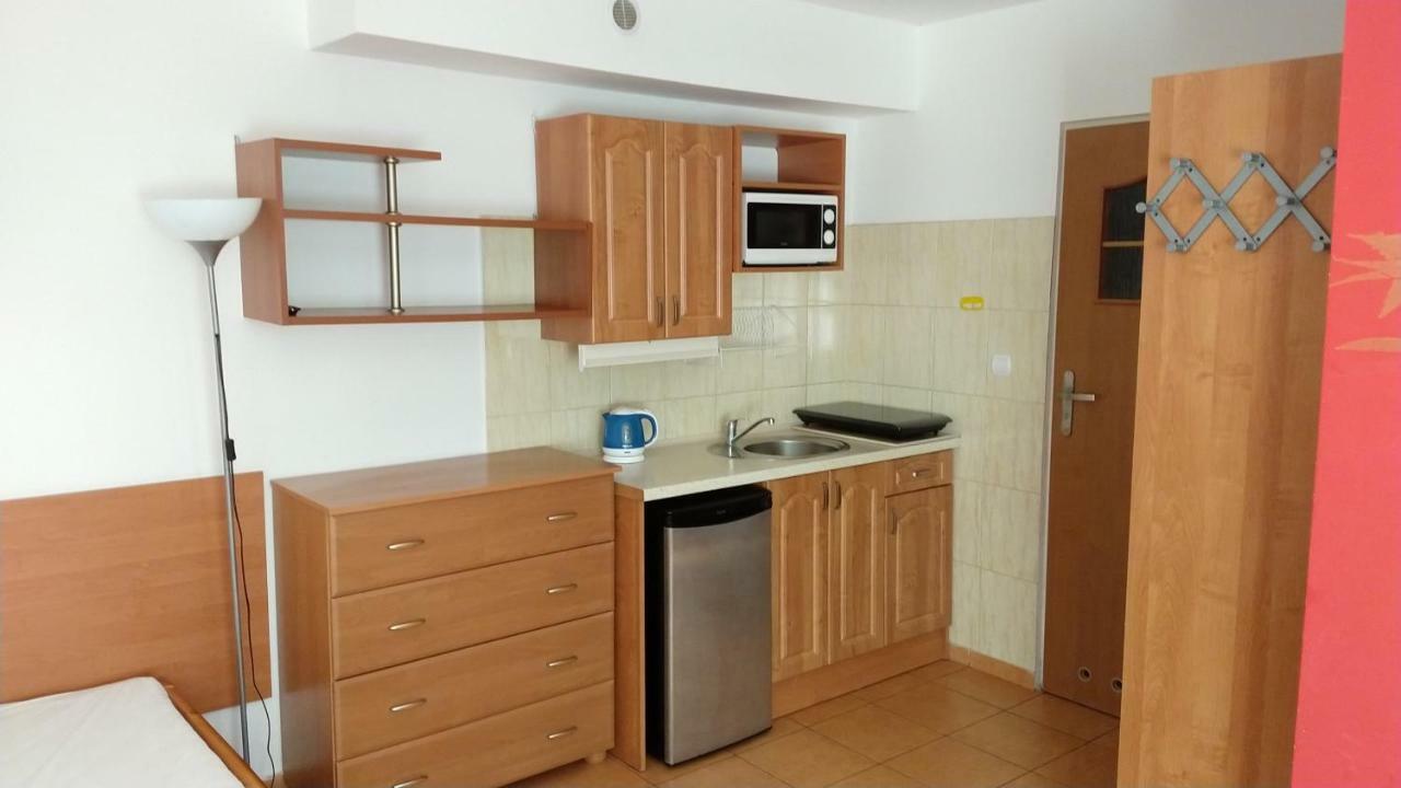 Hotel Pod Filarami Pobierowo Esterno foto